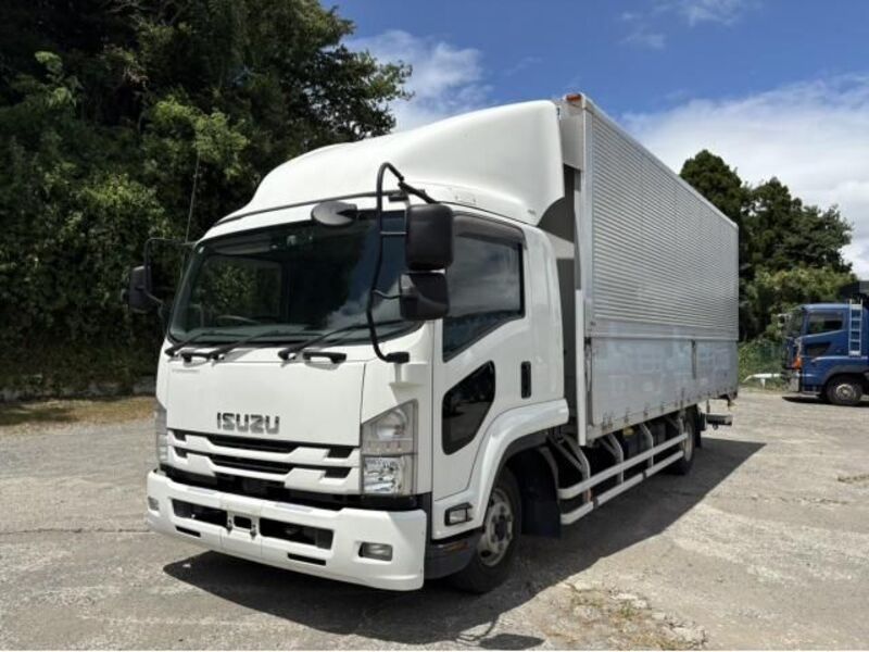 ISUZU FORWARD