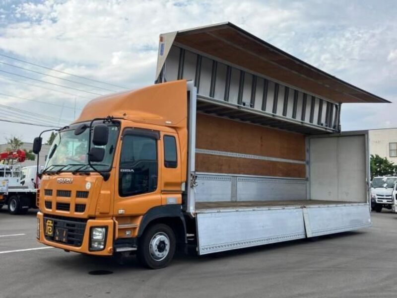 ISUZU GIGA