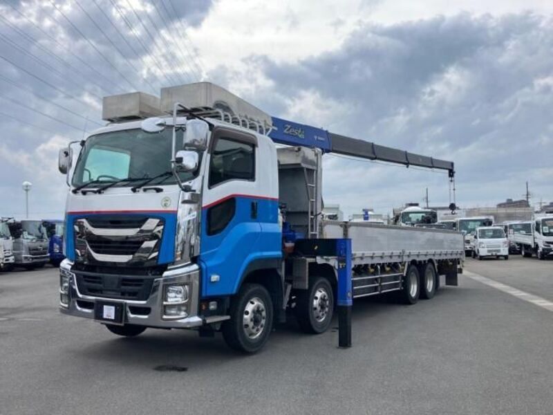 ISUZU GIGA