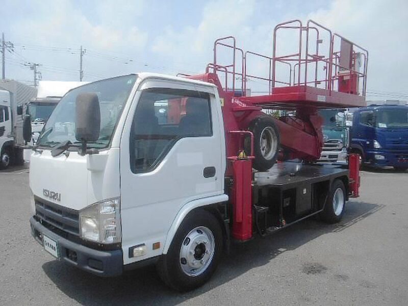 ISUZU ELF