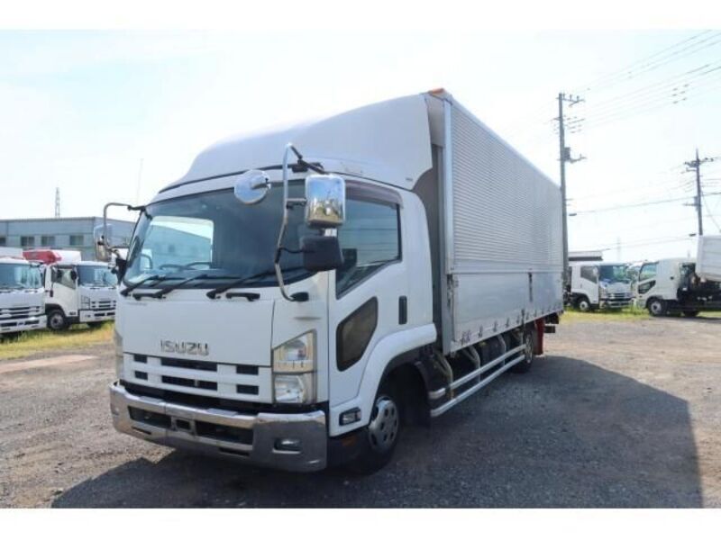 ISUZU FORWARD