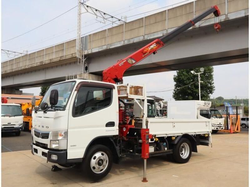 MITSUBISHI CANTER