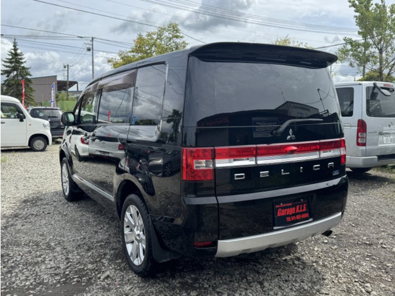 DELICA D5