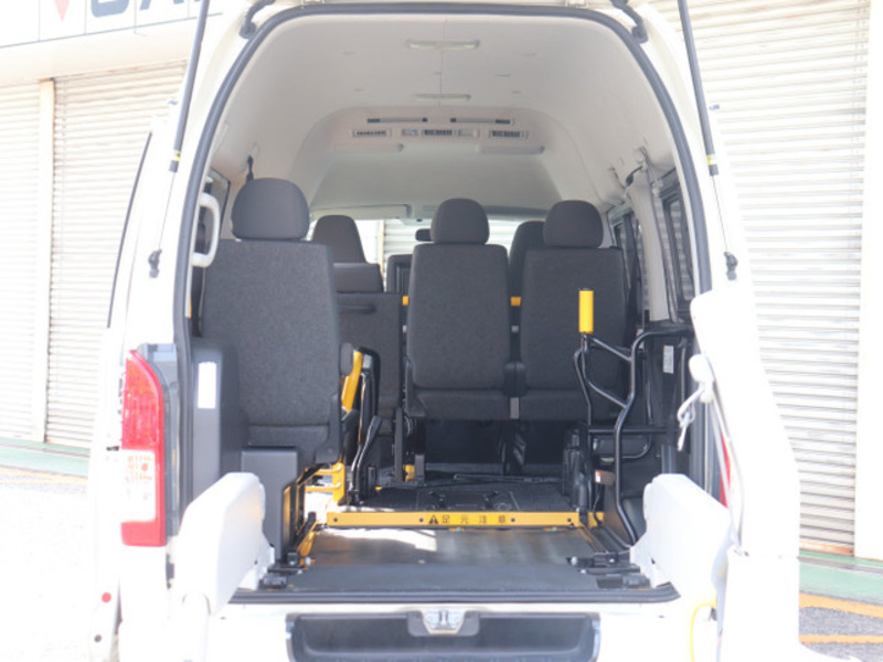 HIACE VAN