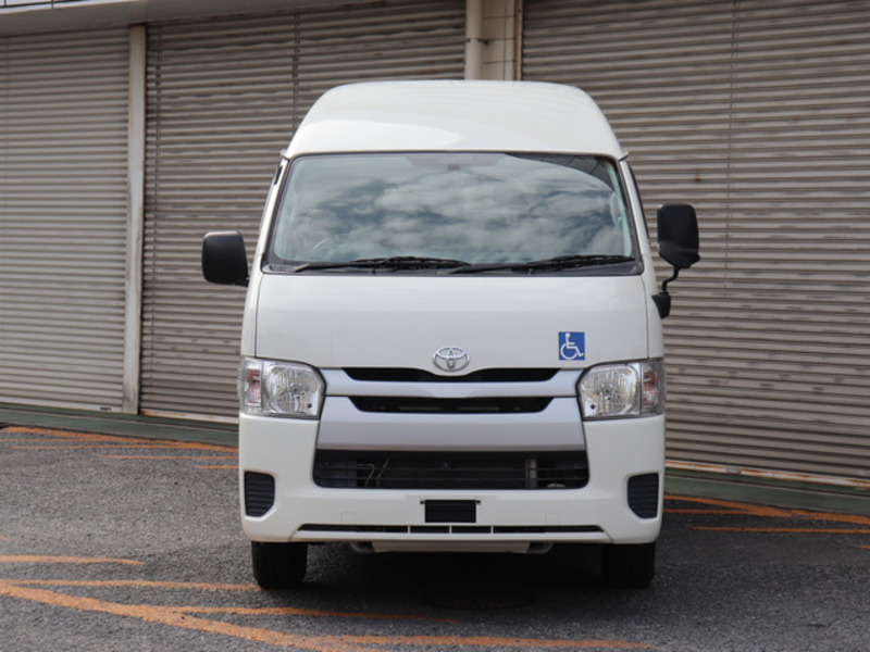 HIACE VAN