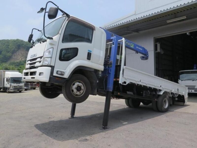 ISUZU FORWARD
