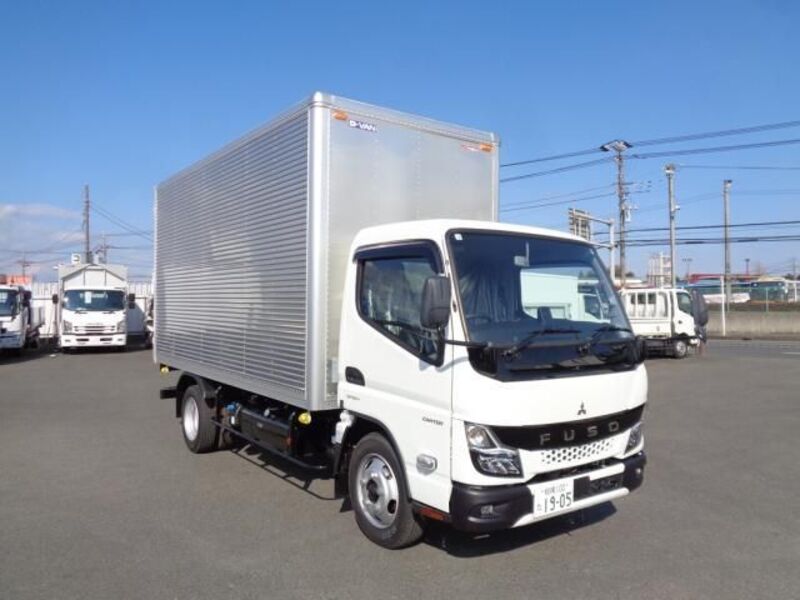MITSUBISHI CANTER
