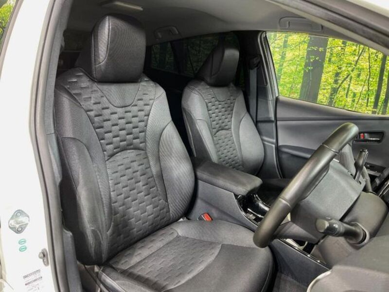 PRIUS PHV