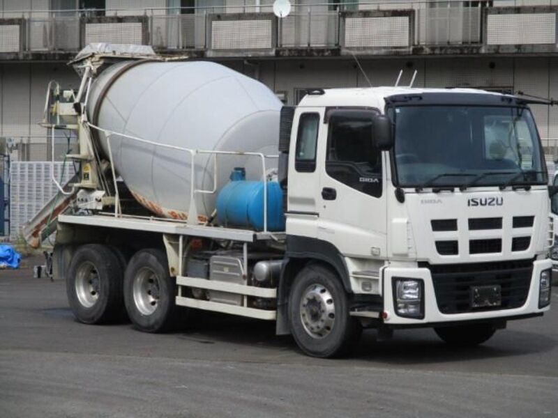 ISUZU GIGA