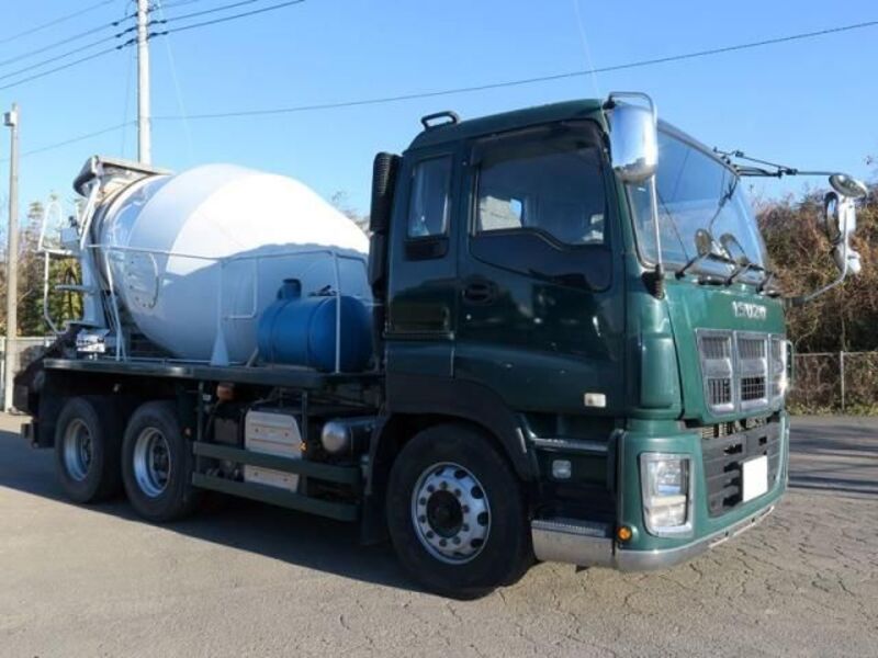 ISUZU GIGA