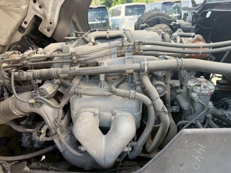 ISUZU GIGA