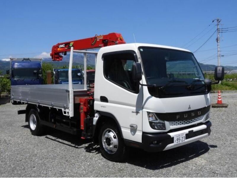 MITSUBISHI CANTER