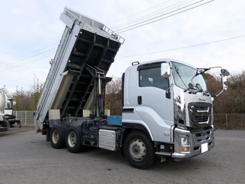 GIGA-0