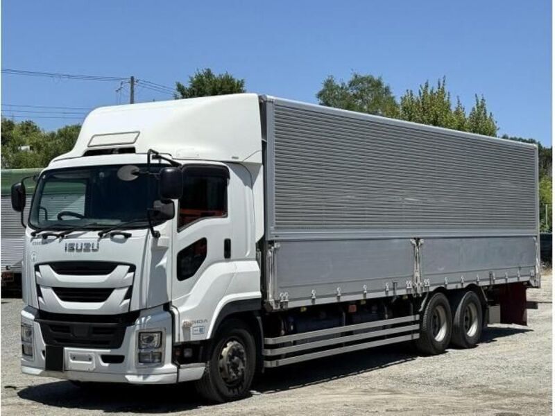 ISUZU GIGA