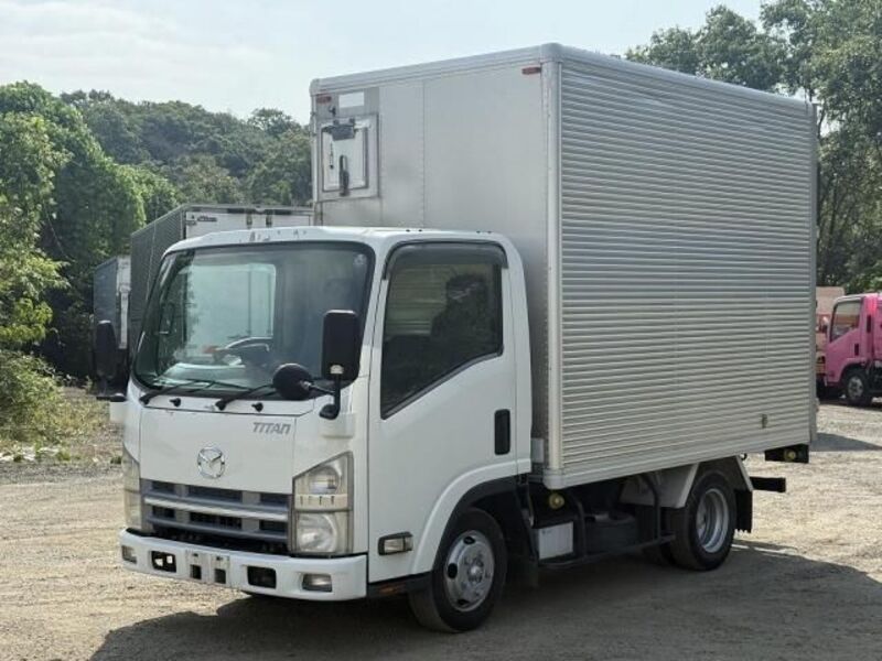MAZDA TITAN