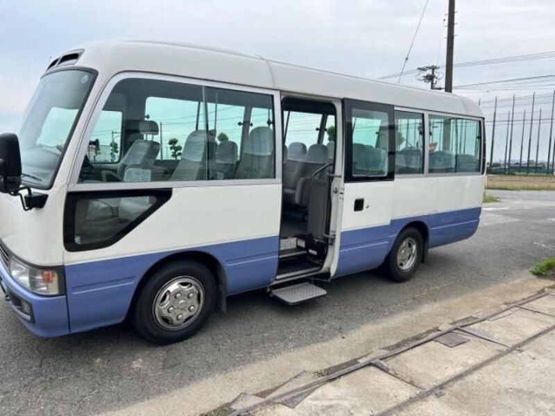 TOYOTA COASTER