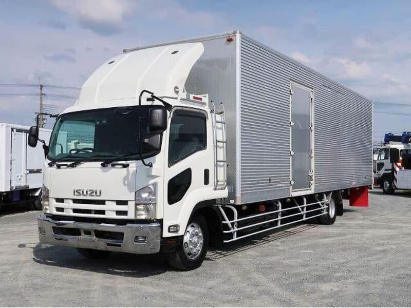 ISUZU FORWARD