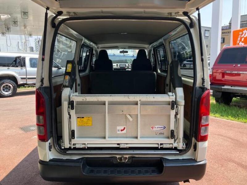 HIACE VAN