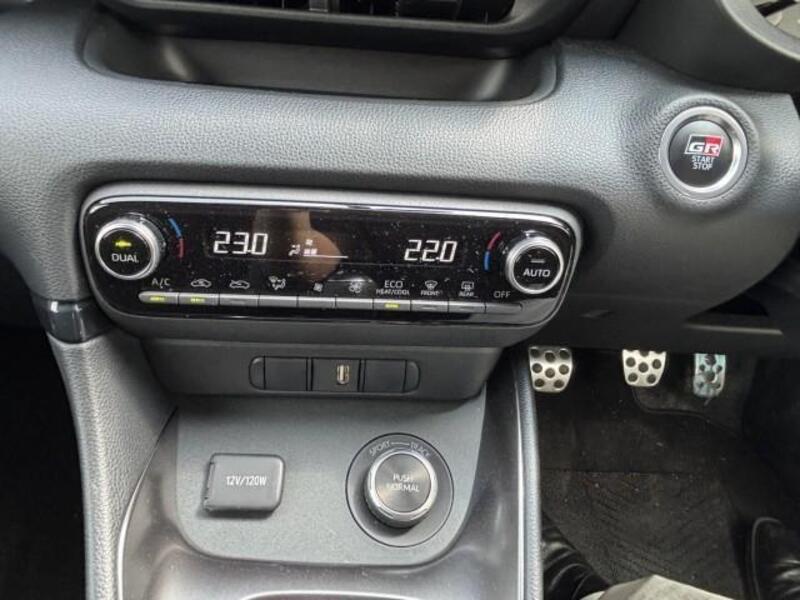 GR YARIS
