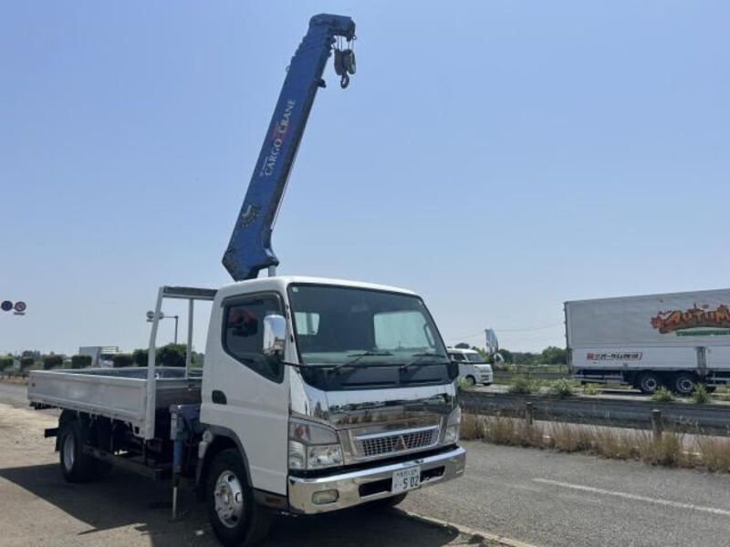MITSUBISHI CANTER