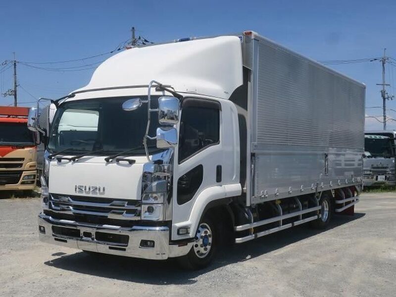 ISUZU FORWARD