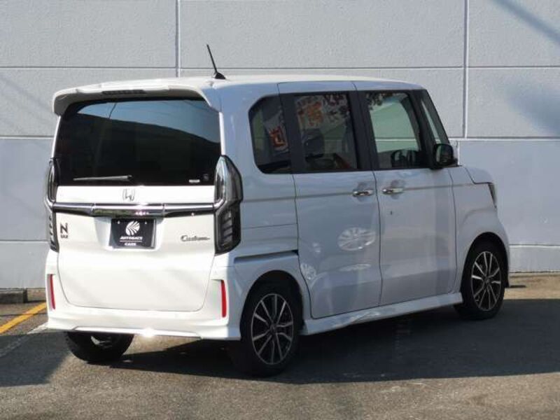 N BOX CUSTOM