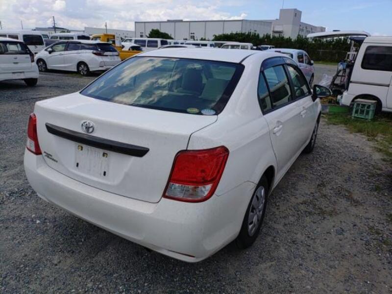 COROLLA AXIO