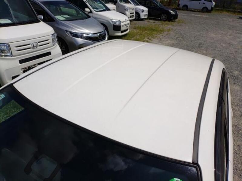COROLLA AXIO
