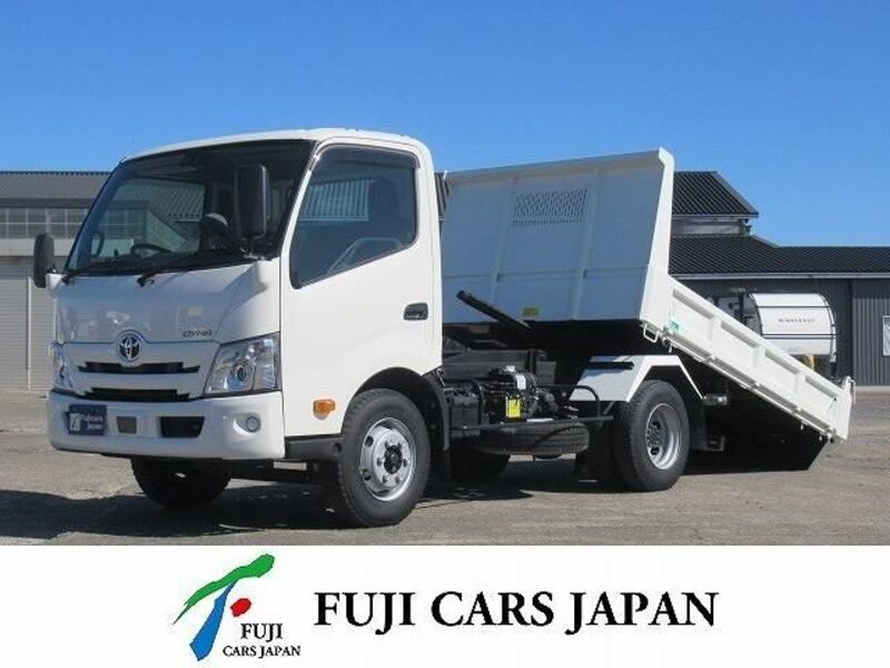 TOYOTA DYNA