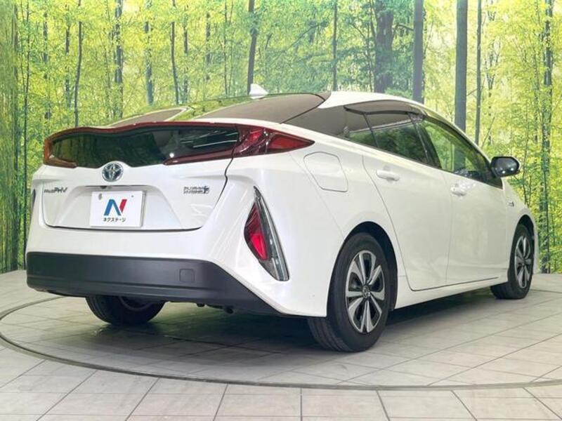 PRIUS PHV