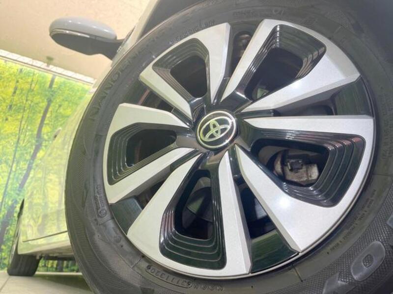 PRIUS PHV