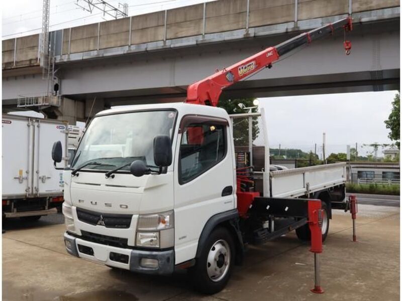 MITSUBISHI CANTER