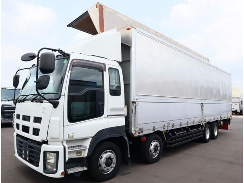 ISUZU GIGA