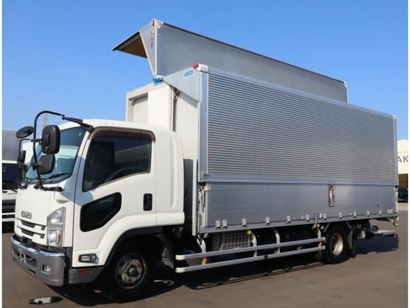 ISUZU FORWARD