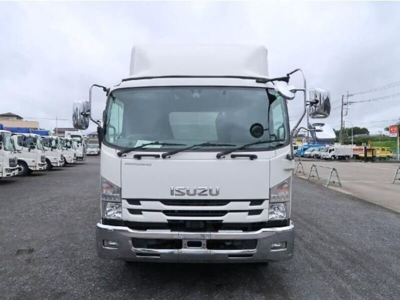 ISUZU FORWARD