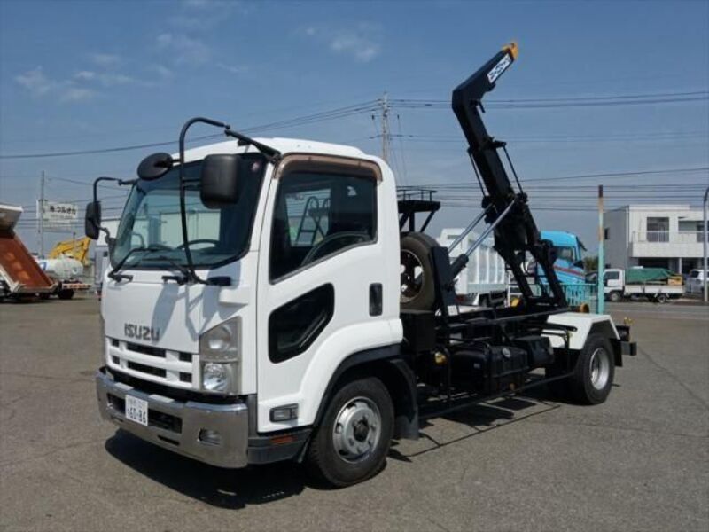 ISUZU FORWARD