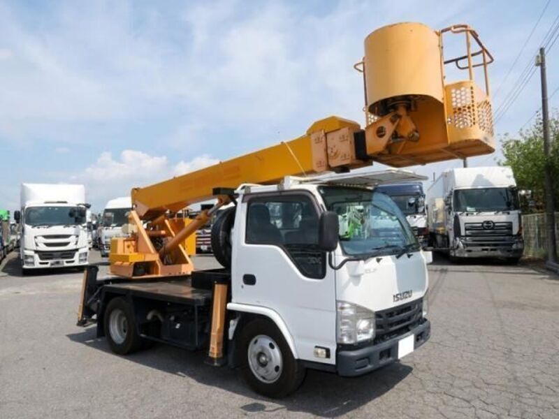 ISUZU ELF