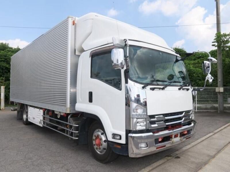 ISUZU FORWARD
