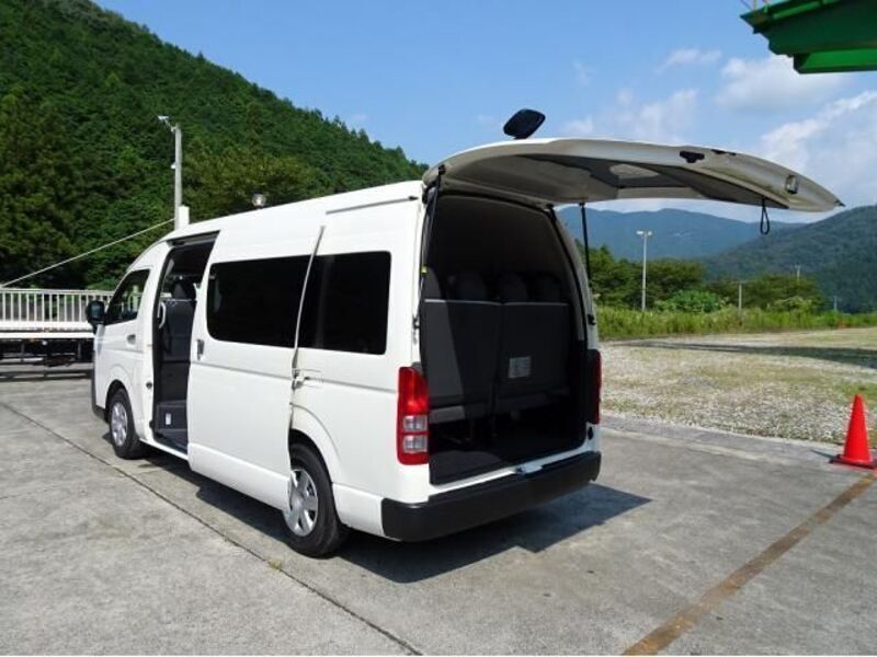 HIACE