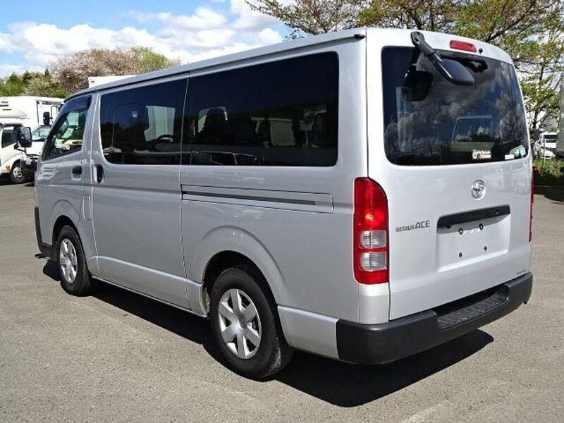 HIACE