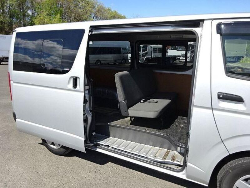HIACE