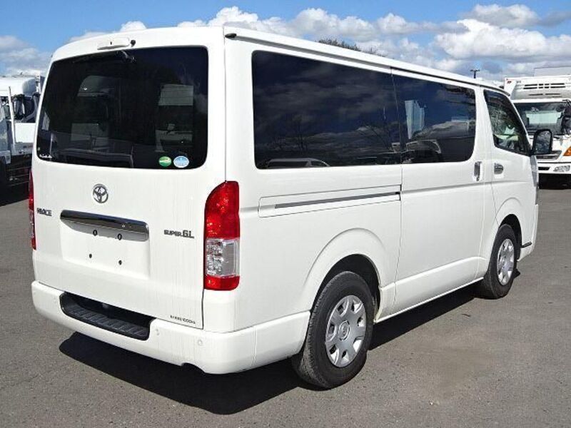 HIACE