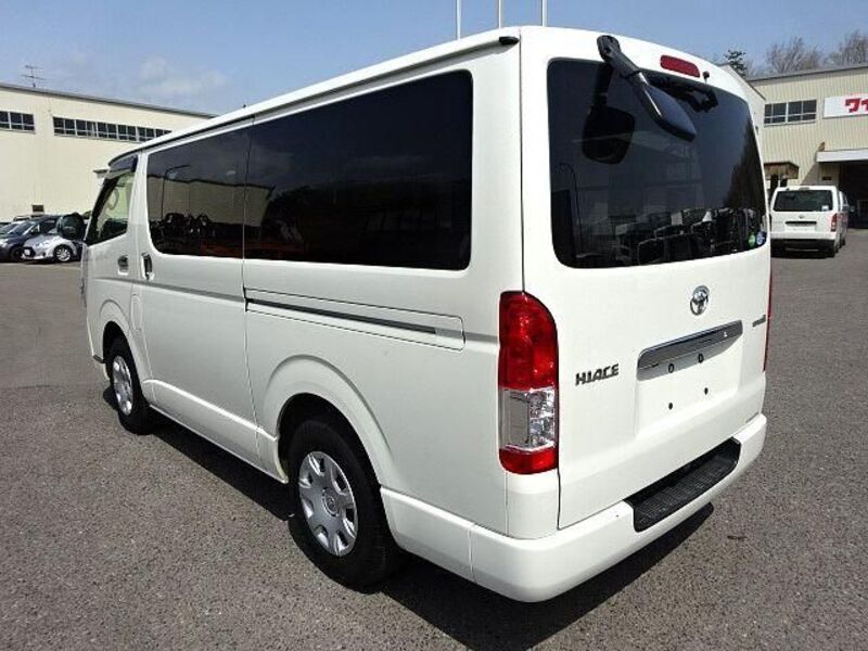 HIACE
