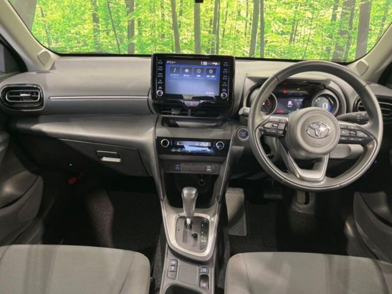 YARIS CROSS