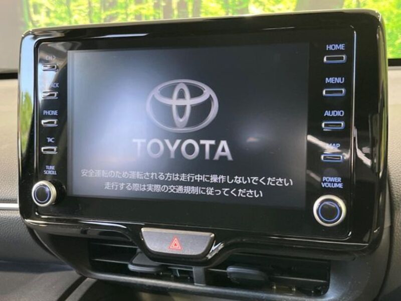 YARIS CROSS
