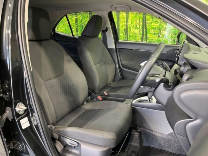 YARIS CROSS