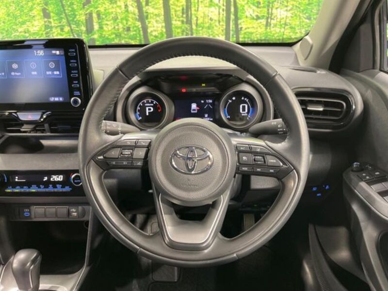 YARIS CROSS