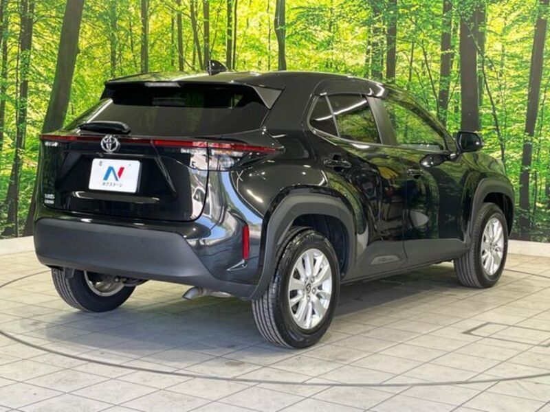 YARIS CROSS