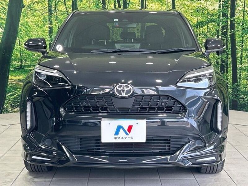 YARIS CROSS