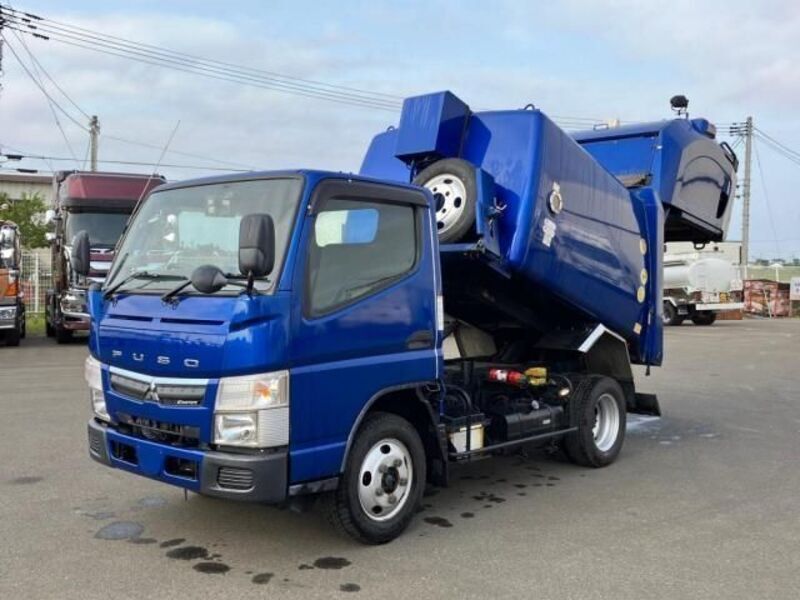MITSUBISHI CANTER